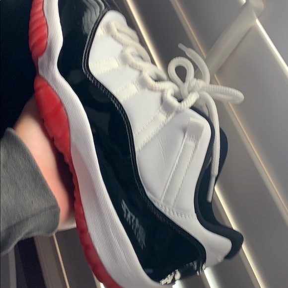 These are Jordan 11 bred concord lows - Picture 2 of 4